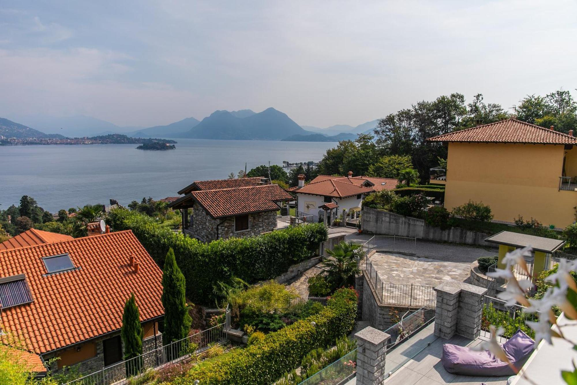 Appartamento Relax House Baveno Esterno foto